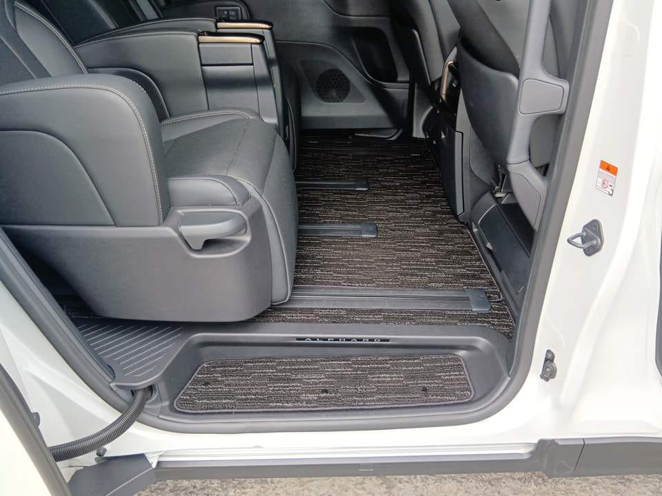
								Toyota alphard z new facelift (07325) full									