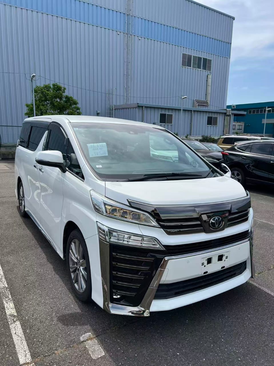 
								Toyota vellfire golden eye 2 (87014) full									