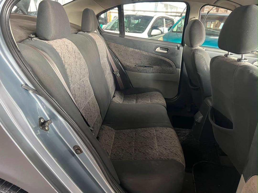 
								JLG 1327 PROTON PERSONA 1.6 AUTO full									