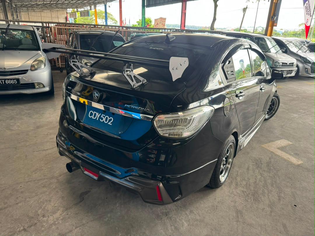 
								proton persona 1.6 manual CDY502 full									