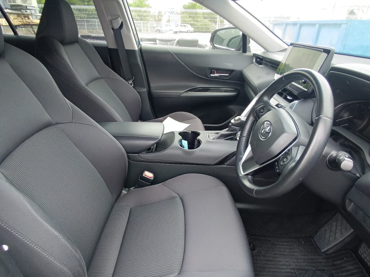 
								2023 TOYOTA HARRIER S (87384 full									