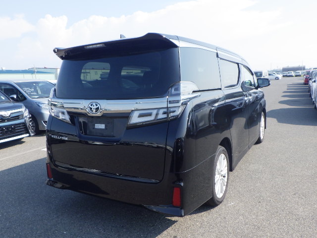 
								2021 toyota vellfire z full									