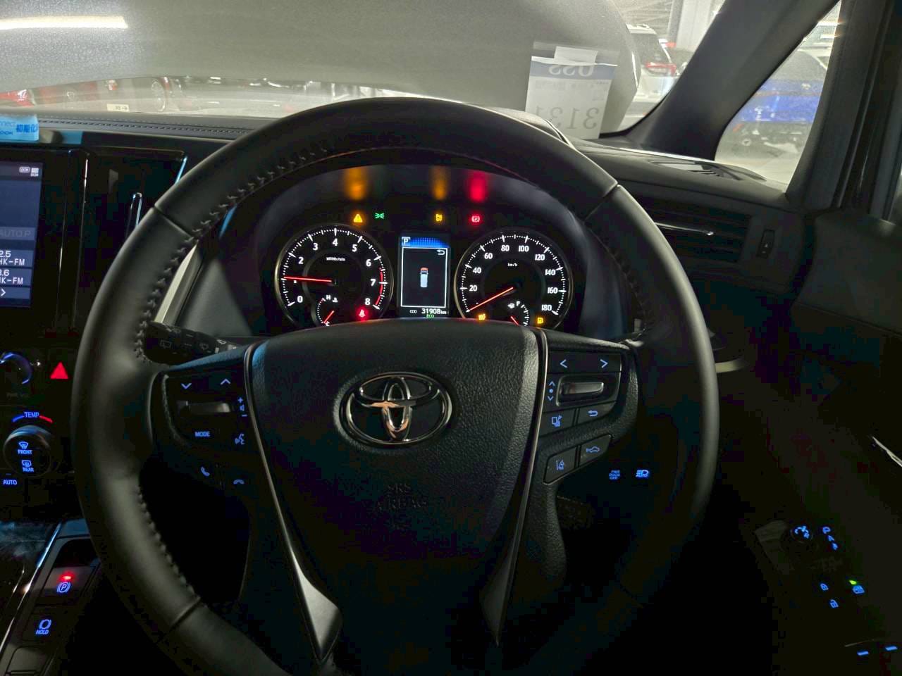 
								2023 toyota vellfire golden eyes 3(54387) full									