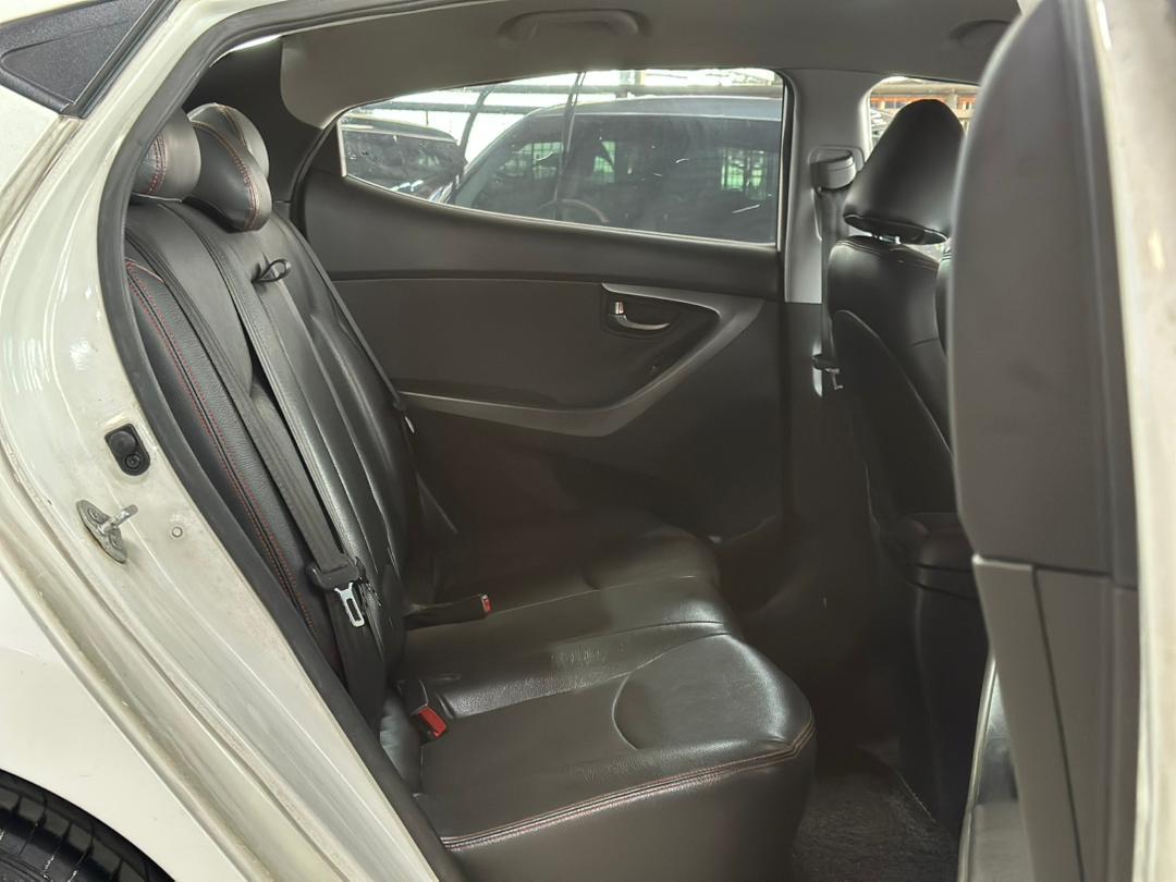 
								WA2181G HYUNDAI ELANTRA 2.6 AUTO full									