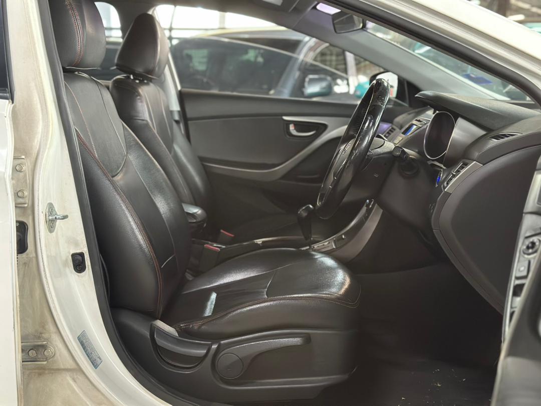 
								WA2181G HYUNDAI ELANTRA 2.6 AUTO full									