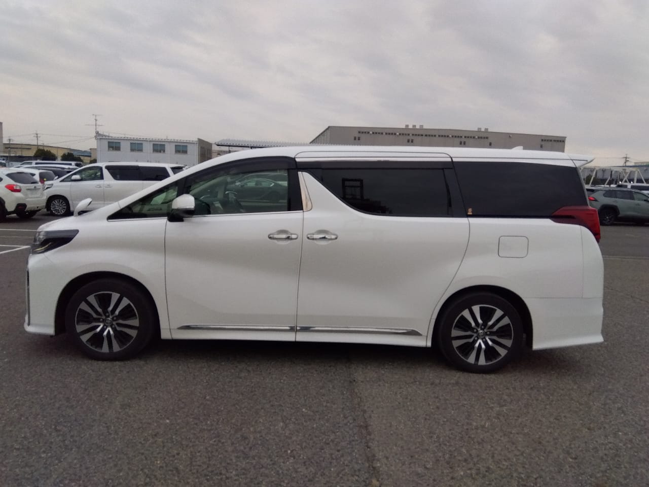
								2022 toyota alphard sc (14579) full									