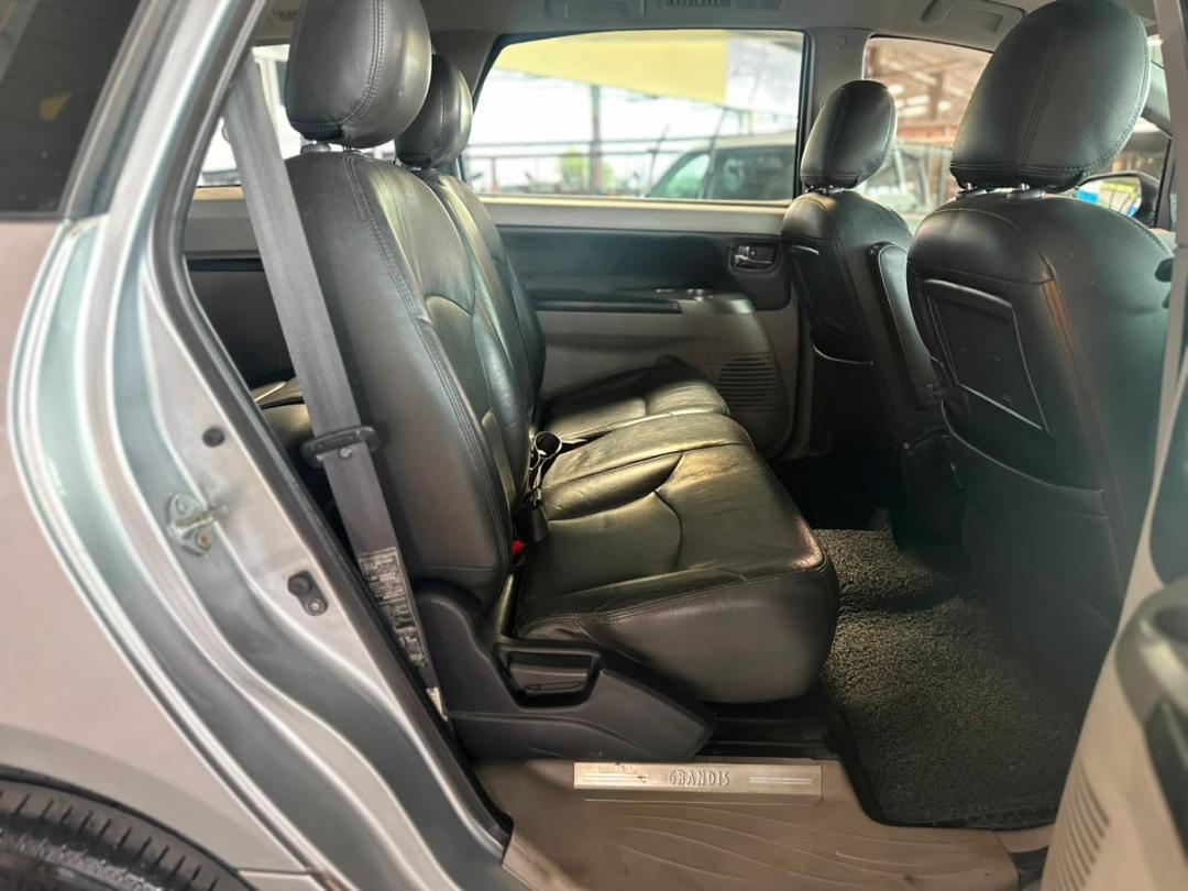 
								WSY5788 MITSUBISHI GRANDIS 2.4 full									