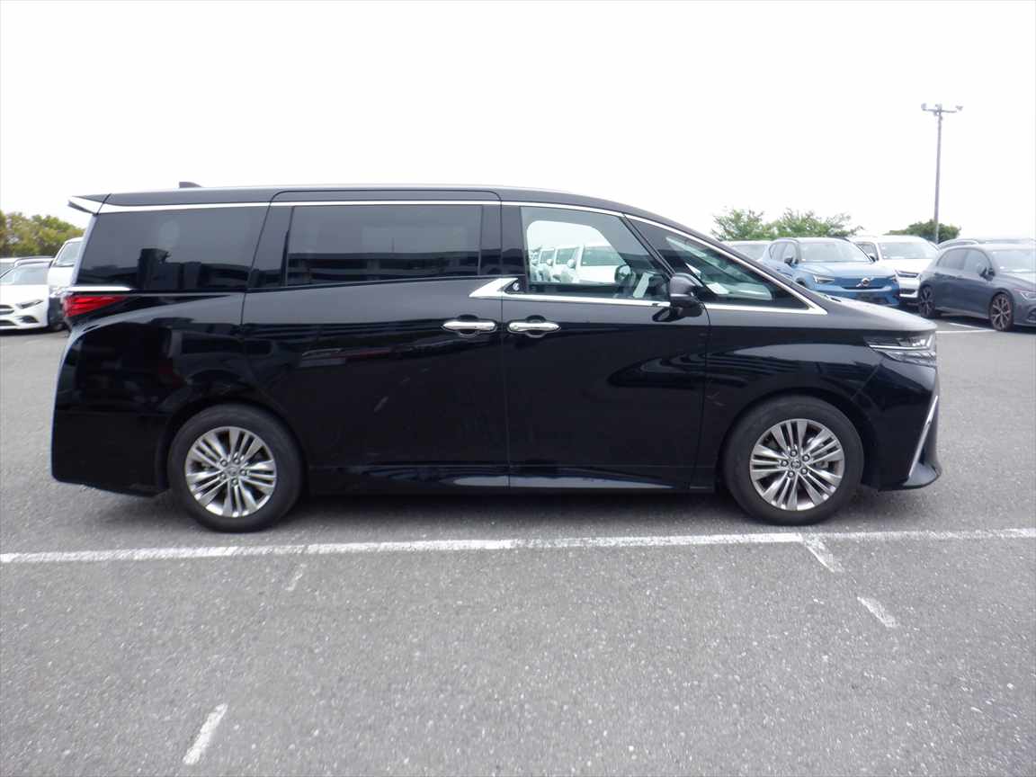 
								toyota alphard z new facelift 16728 full									