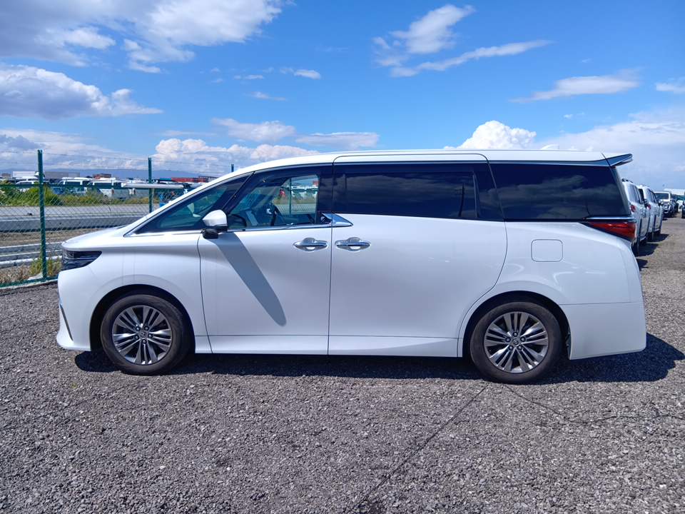 
								toyota alphard z premium (02991) 2023 full									