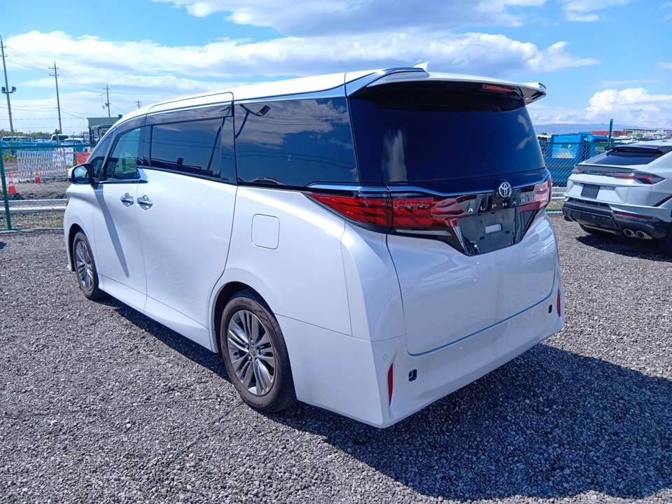 
								toyota alphard z premium (02991) 2023 full									