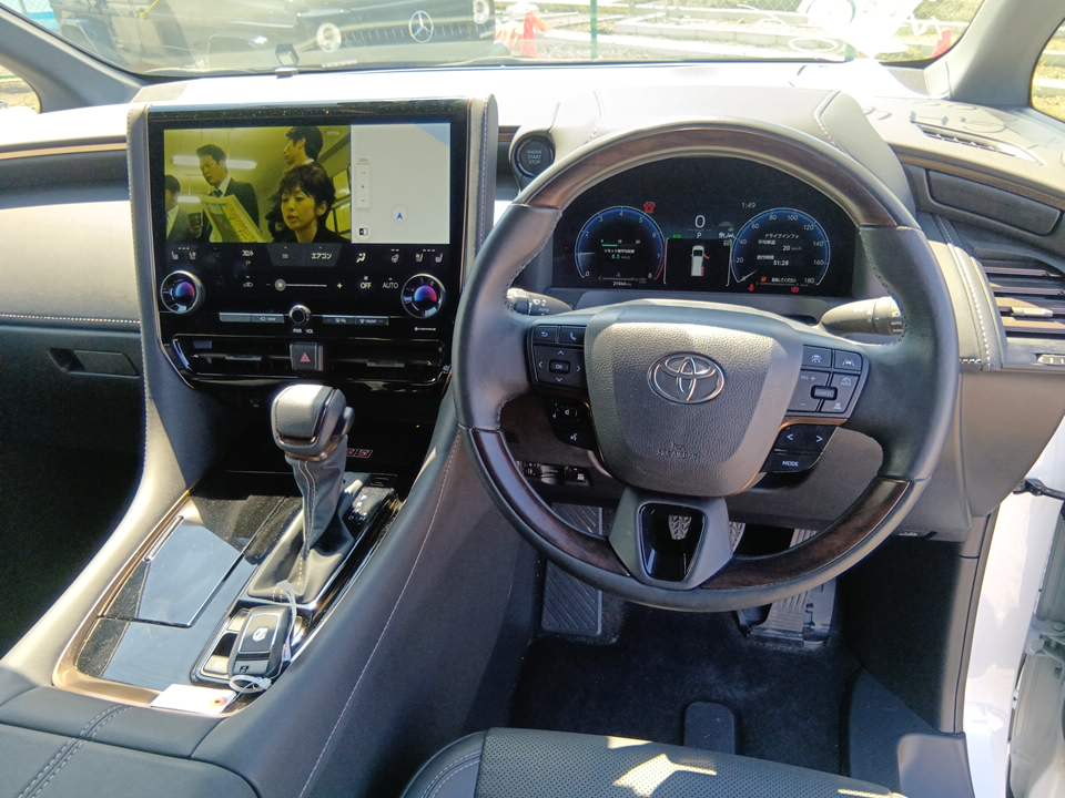 
								toyota alphard z premium (02991) 2023 full									