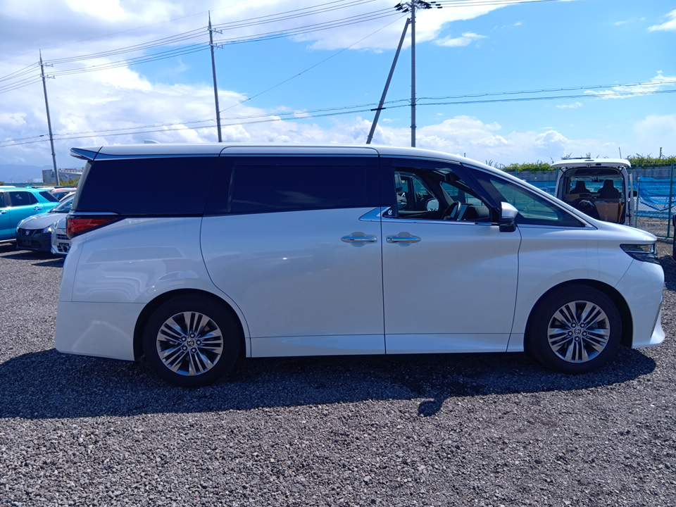 
								toyota alphard z premium (02991) 2023 full									