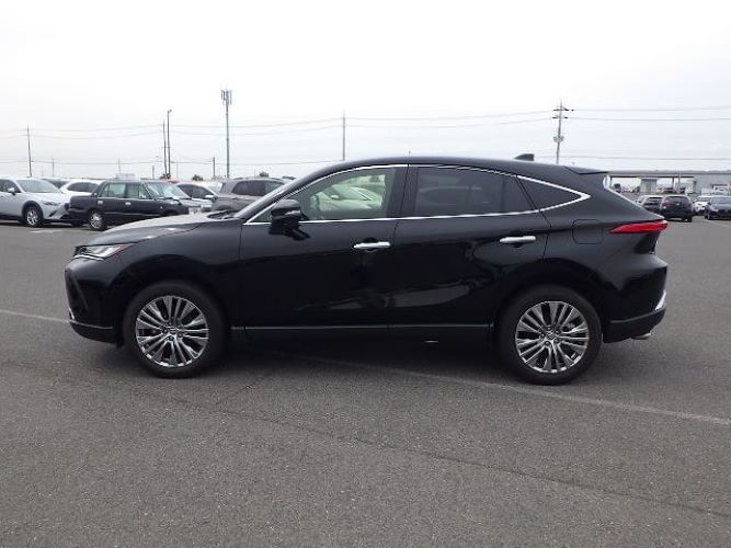 
								toyota harrier z (66845) 2022 full									