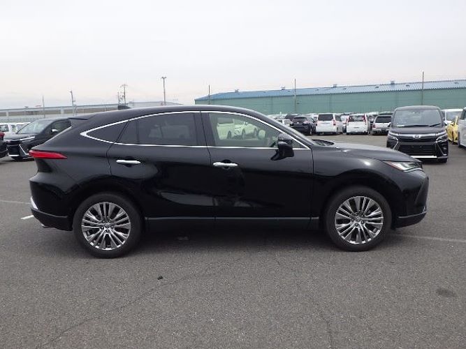 
								toyota harrier z (66845) 2022 full									