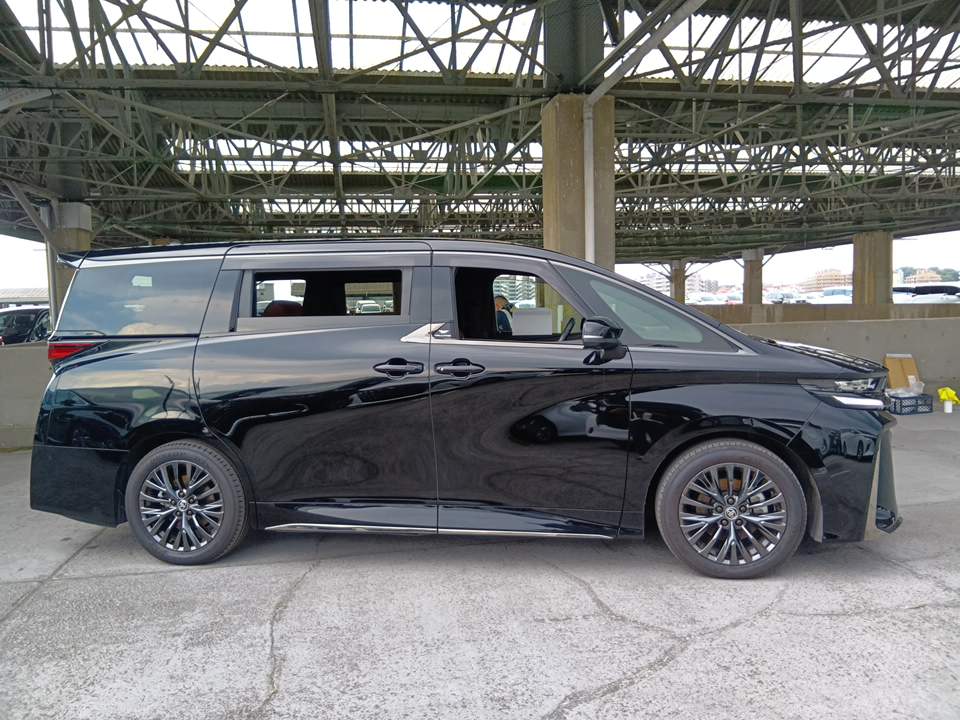 
								toyota vellfire 03670 full									