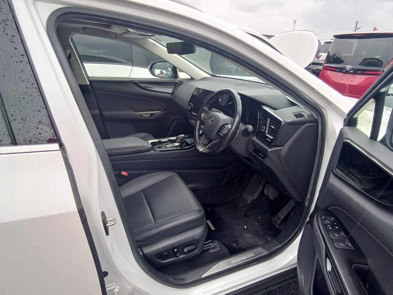 
								03445 LexusNX250 full									
