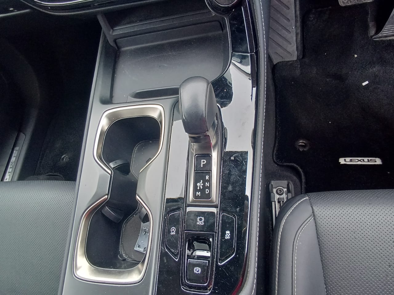 
								03445 LexusNX250 full									