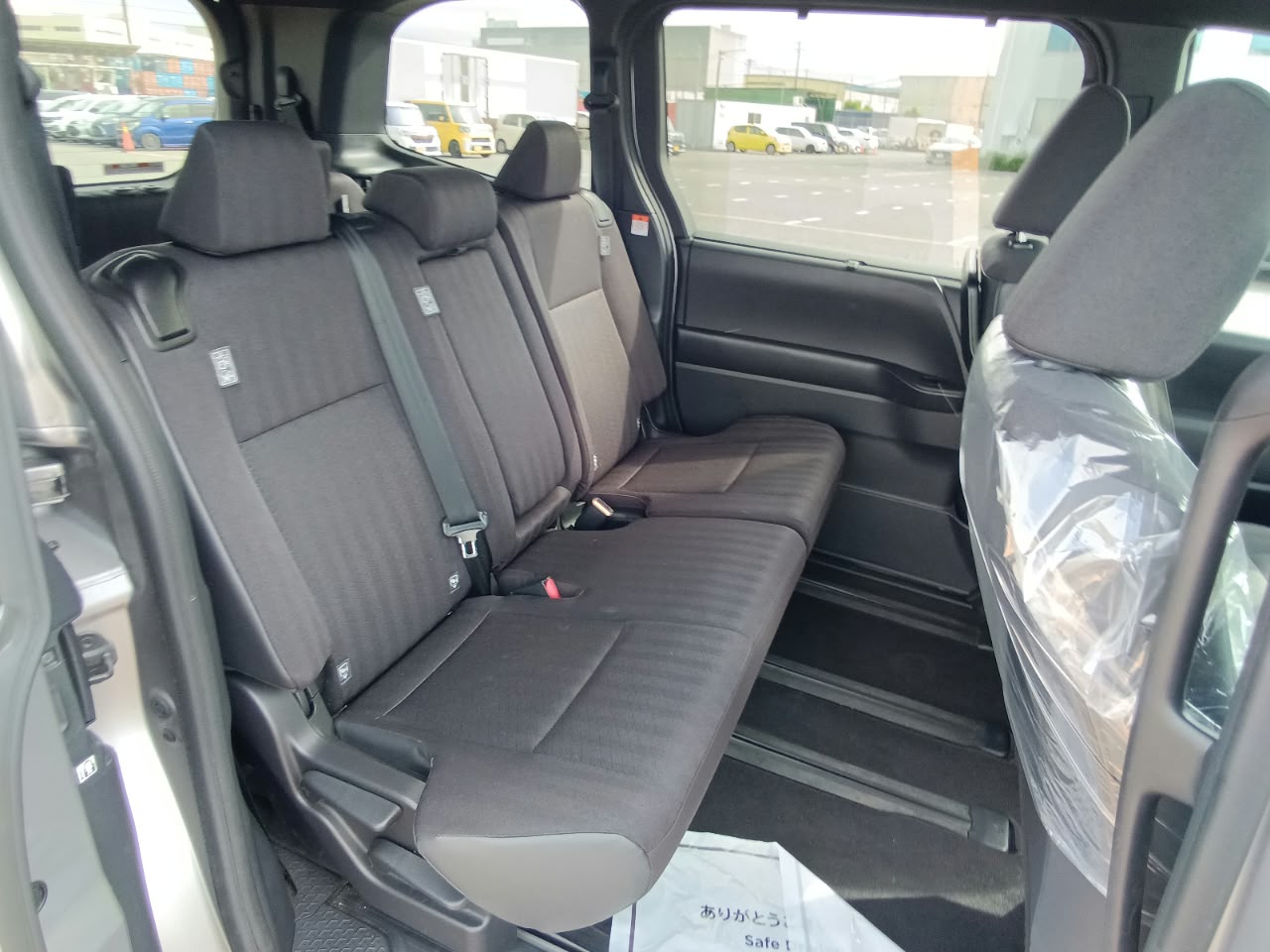 
								toyota voxy sg 46035 full									