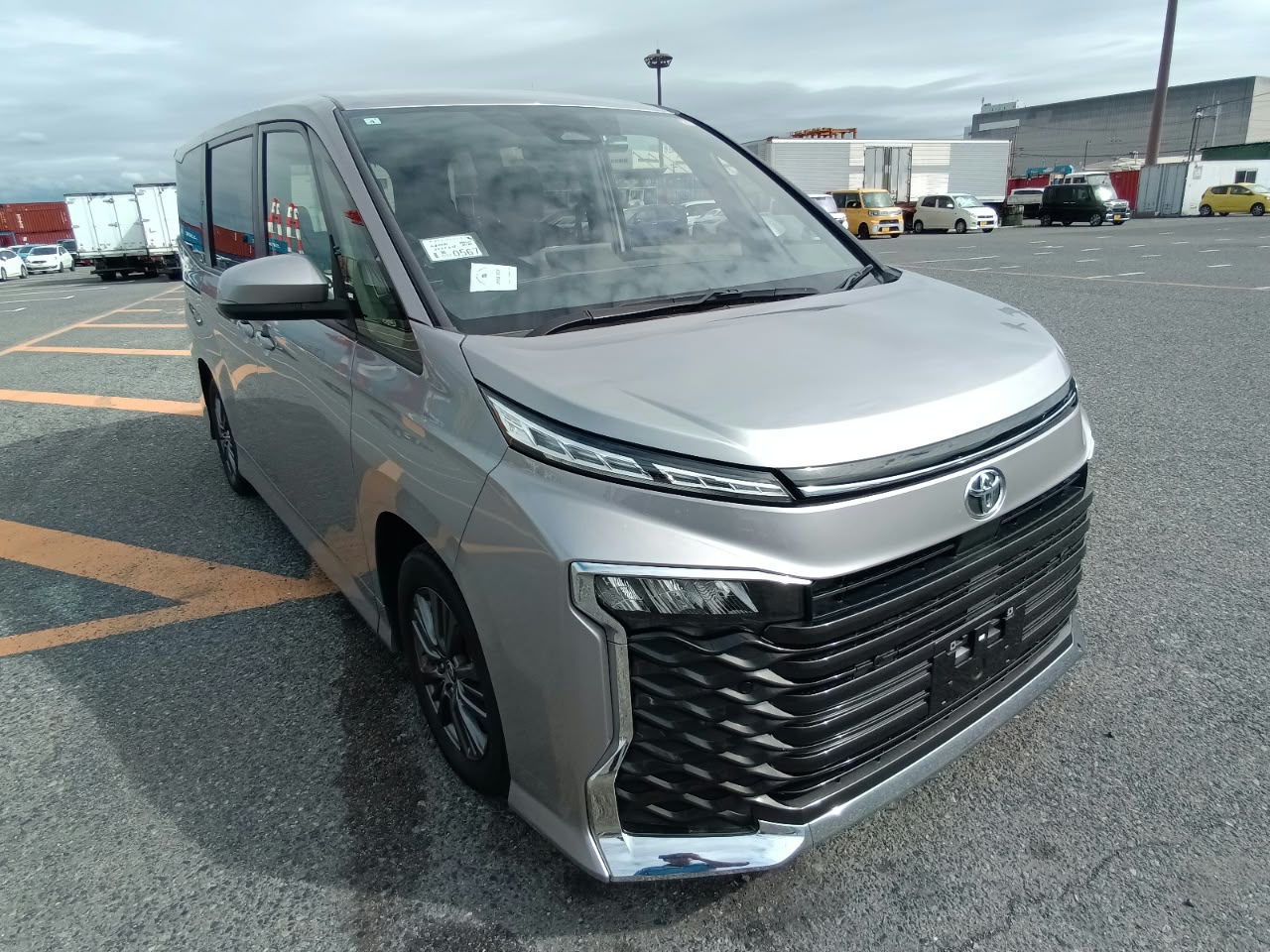 
								toyota voxy sg 46035 full									