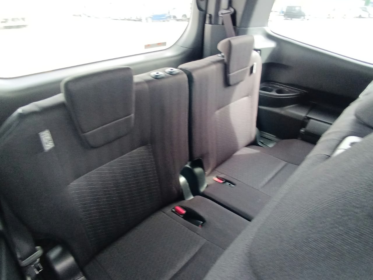 
								toyota voxy sg 46035 full									