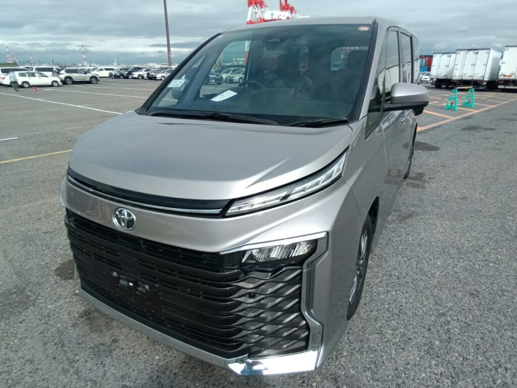 toyota voxy sg 46035