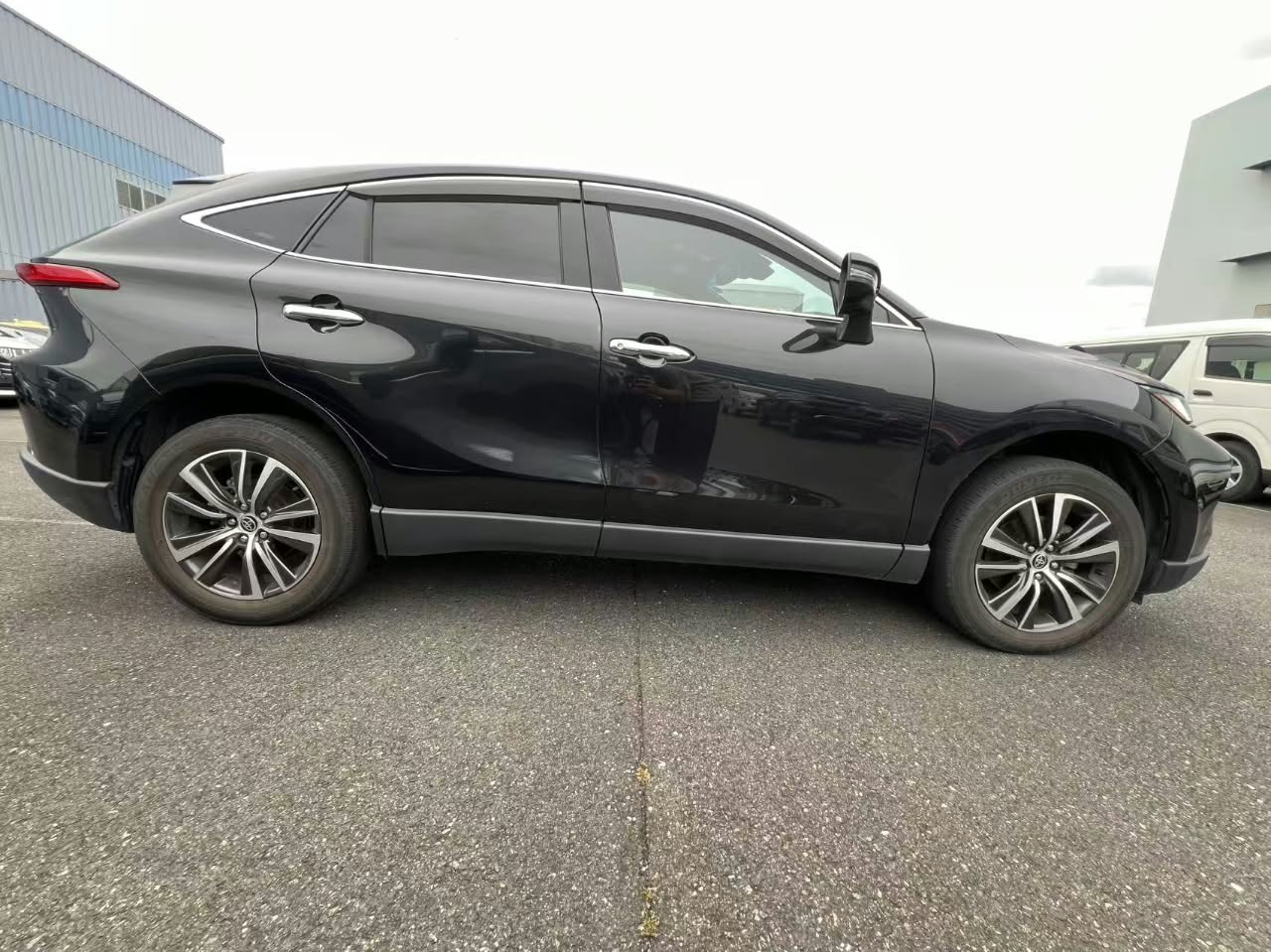 
								toyota harrier G 99397 full									
