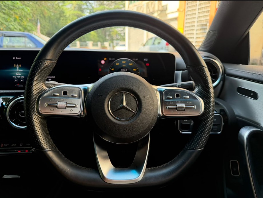 
								mercedes benz cla180 98284 full									