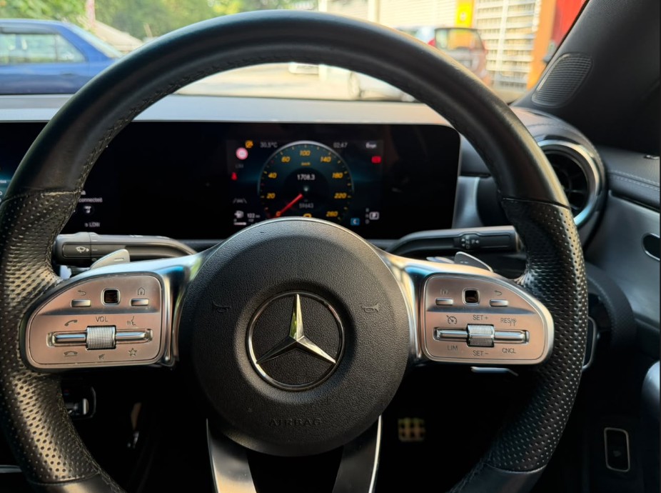 
								mercedes benz cla180 98284 full									