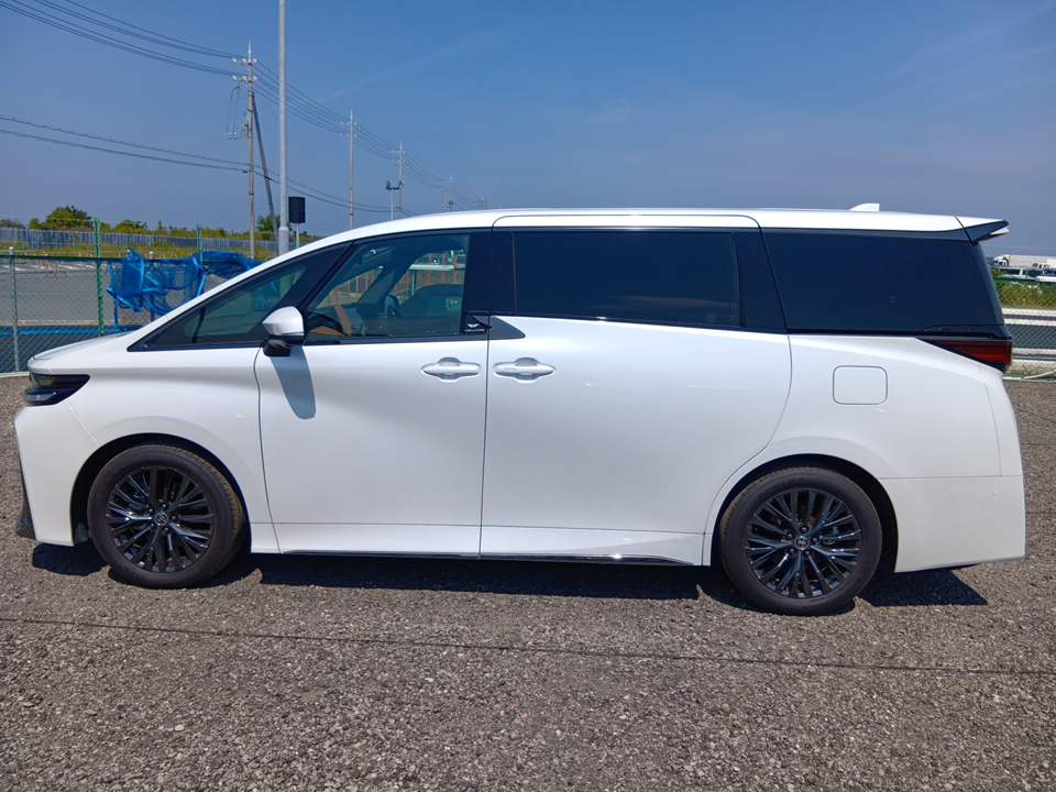
								toyota vellfire z premier 13065 full									