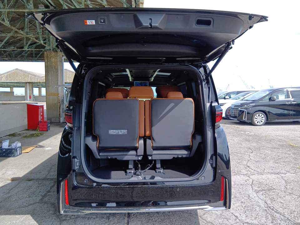 
								toyota vellfire z 03743 full									