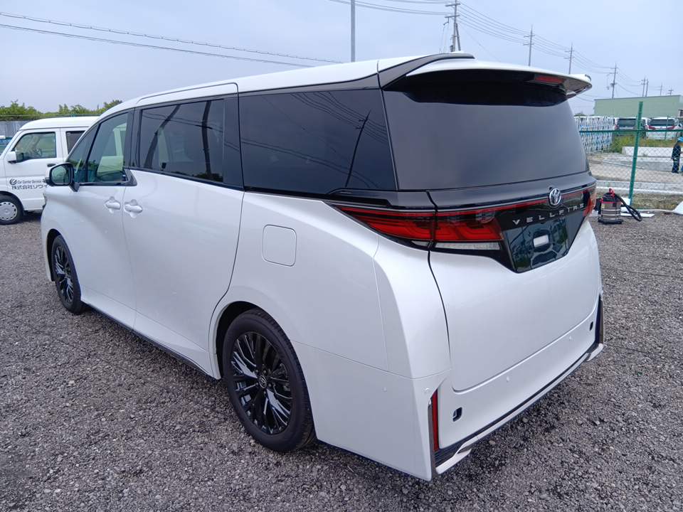 
								toyota vellfire z premier 13781 full									