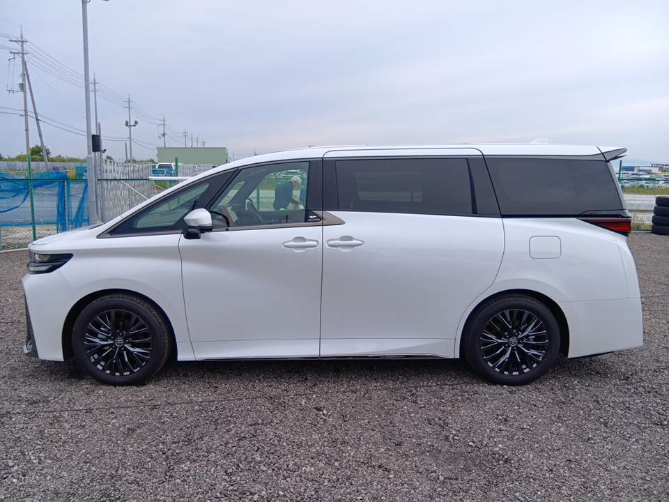 
								toyota vellfire z premier 13781 full									