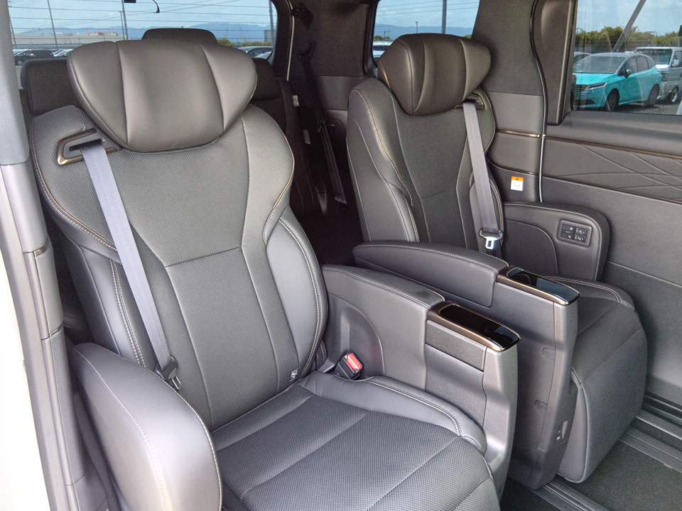 
								toyota alphard z 18010 full									